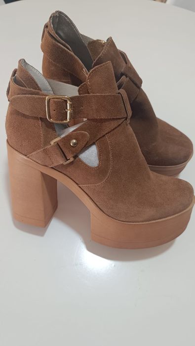 Botim de senhora 40 ( Manuel alves)