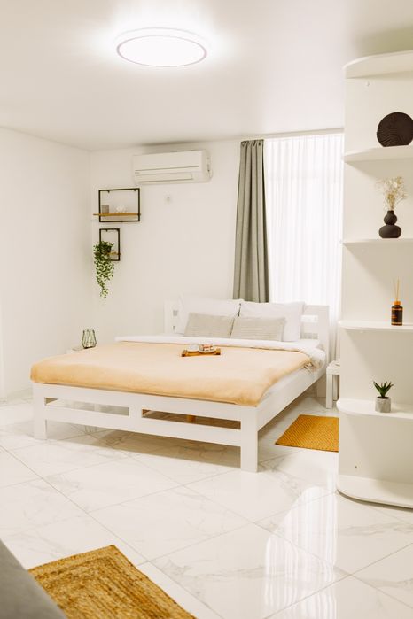 Black&White Нова стильна квартира вул.Київська новий мкрн. Подобово