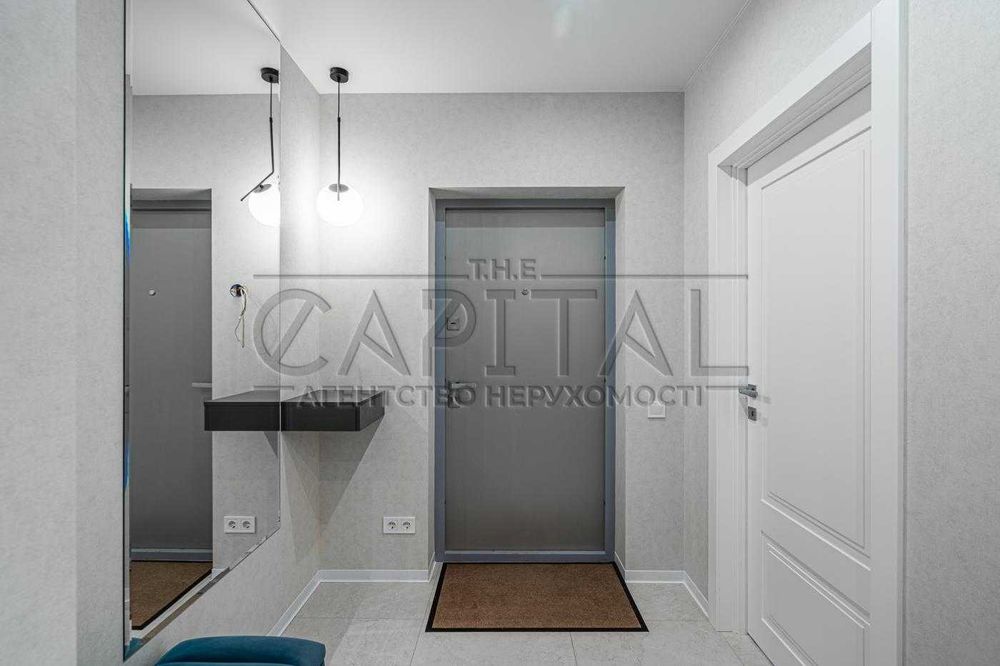 Перша здача! Чотирикімнатна на Подолі Закритий ЖК 044 Кирилівська 37