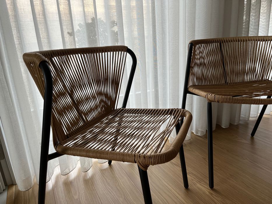 Duas cadeiras para exterior/interior