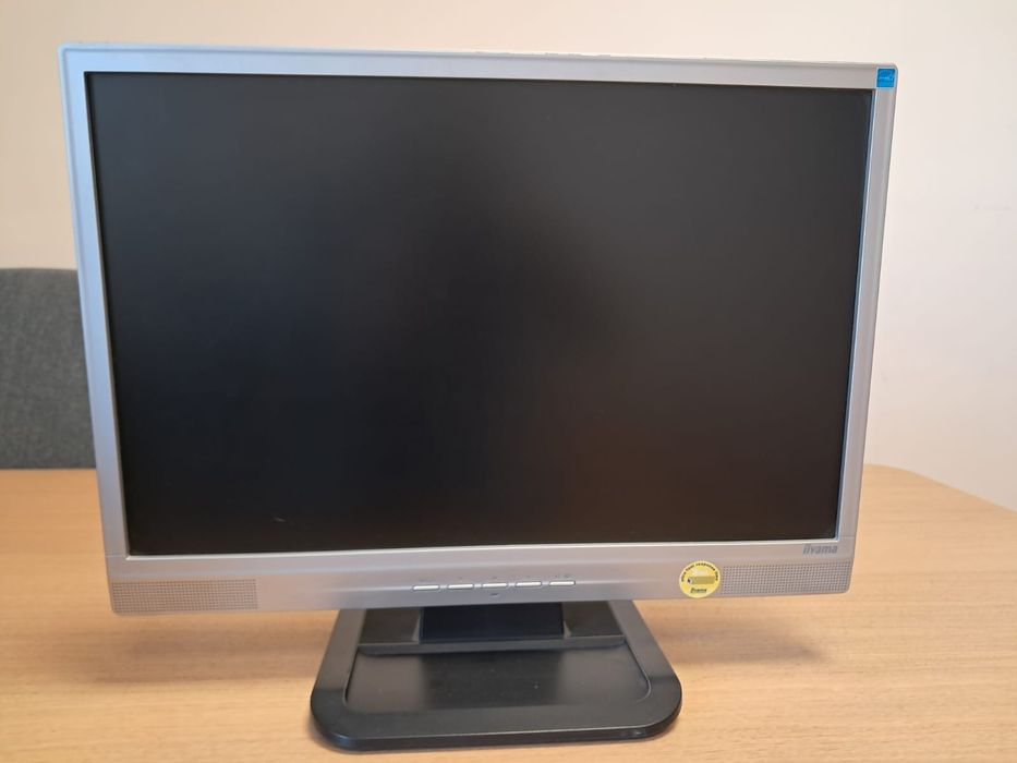 Monitor iiyama ok. 15''