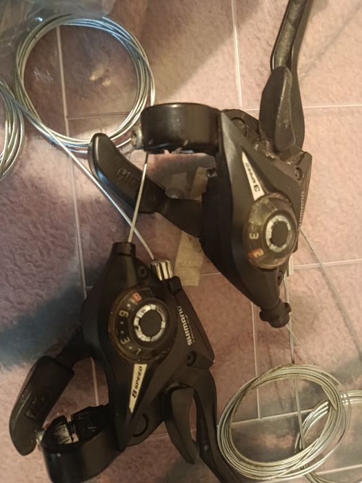 Manipulo Shimano 3x8