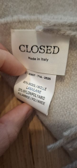 Sprzedam szalik firmy Closed 80% welna