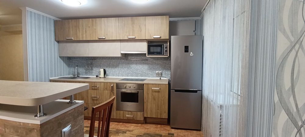 Продам реальну 3 к.кв Оперний  театр, Кучеревського, Поля, парк, Центр