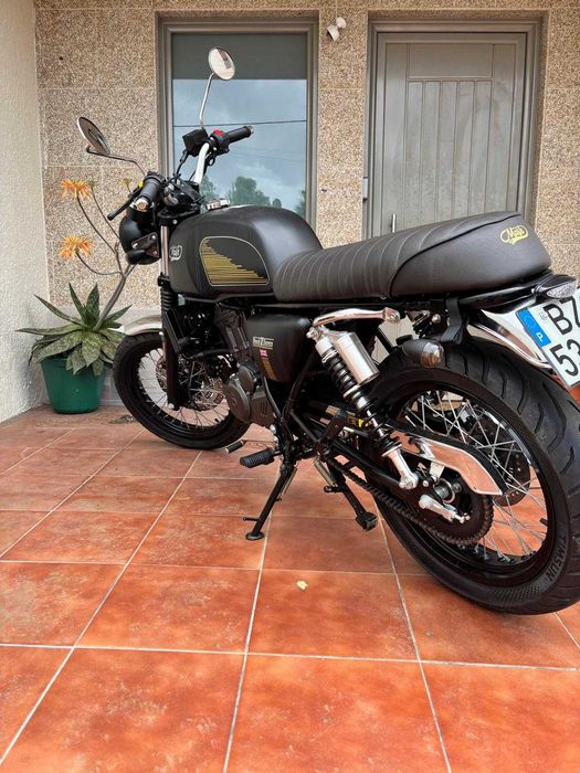 Mash Black Seven 125 15cv - Como Nova!