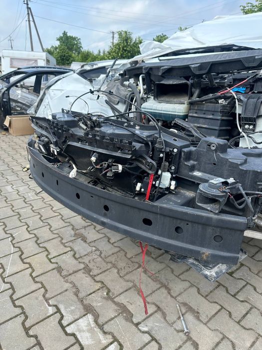 Tesla Model X Підсилювач бамперу передній