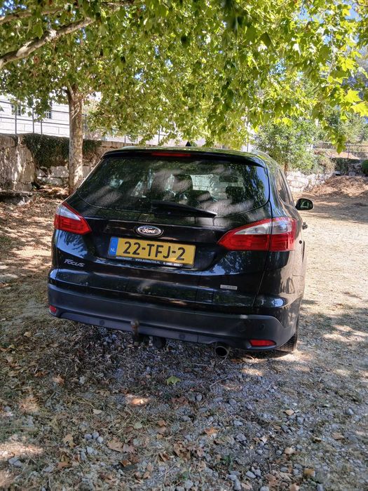 Ford Focus ecoboost em excelente estado