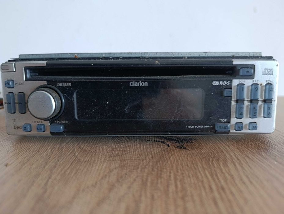CLARION DB158R Radio Radioodtwarzacz z czasów PRL