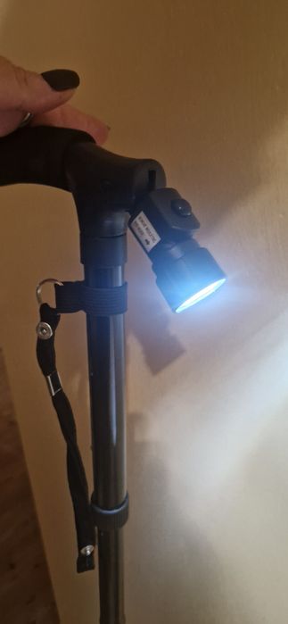 Laska kula ortopedyczna składana lekka led trójnóg prezent dla seniora