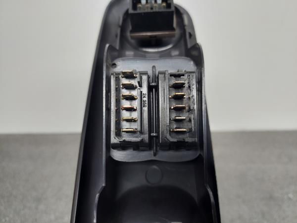 Comando / botão / interruptor vidros frente direito RENAULT Twingo I (