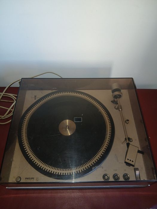 Gira Discos Philips 212 eletronic