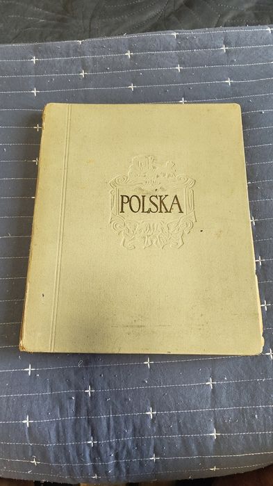 Album PL znaczków z lat 1944-54, ponad 200 znaczków