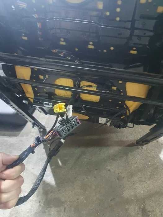 Fotel fotele kierowcy pasażera kanapa Vw Golf 5 V Kombi komplet