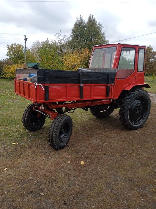 Продам трактор Т-16 .