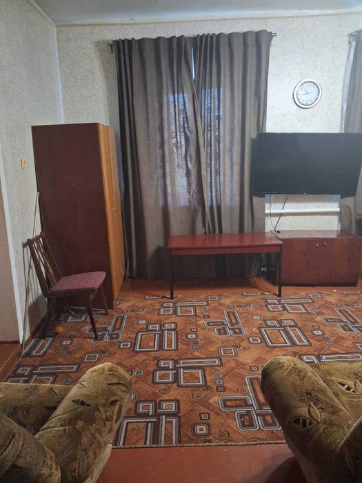 Будинок з приватизованою земельною ділянкою