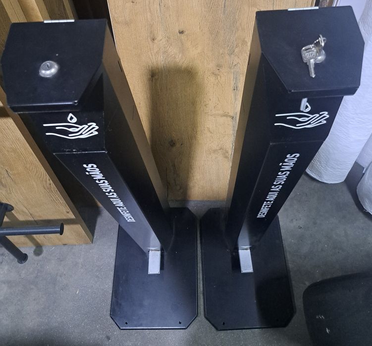 Dispensador de Álcool Gel com Base e Pedal
