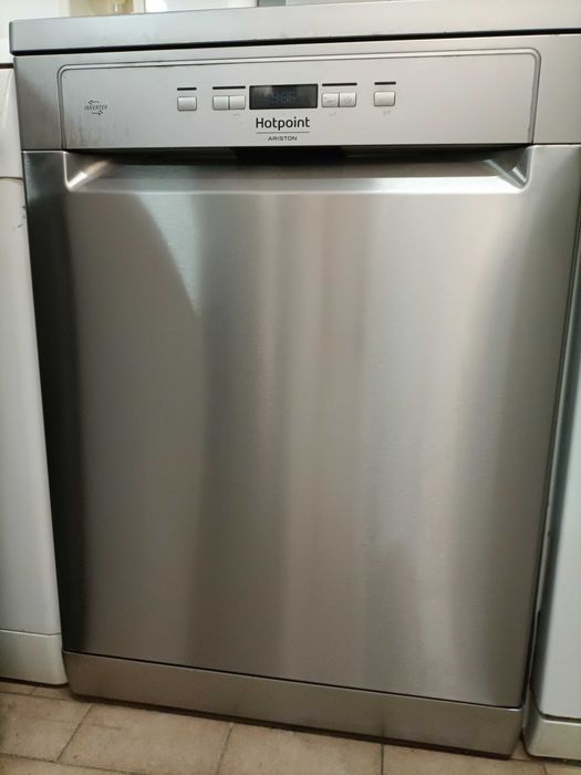 Maquina de lavar loiça Ariston