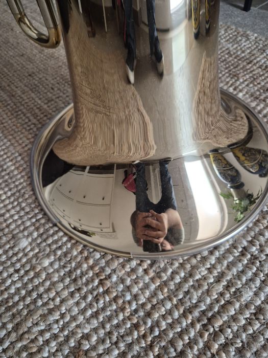 Tuba Thomann em Fá com 6 chaves