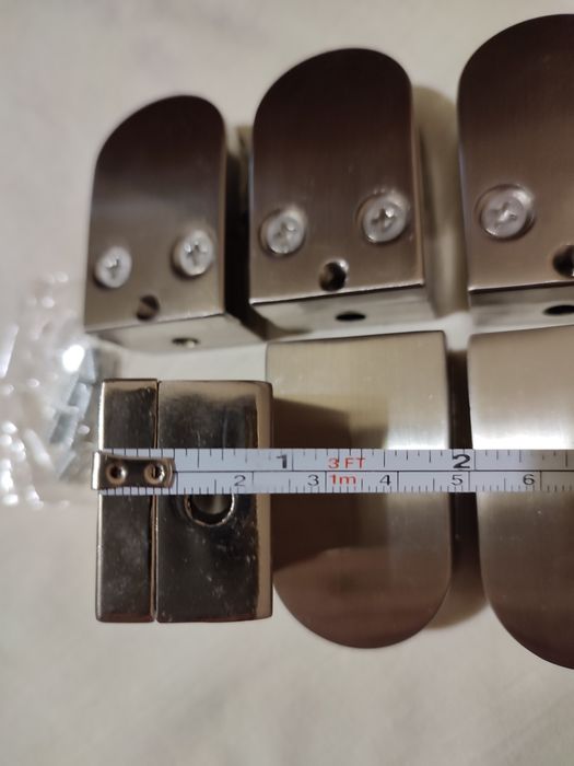 Держатель стекла, нержавеющая сталь (тримач скла), для лестниц и пр.