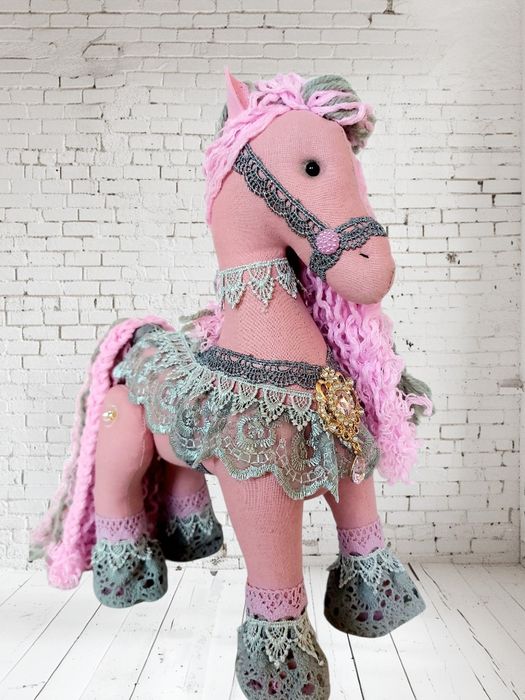Кінь іграшка ручної роботи