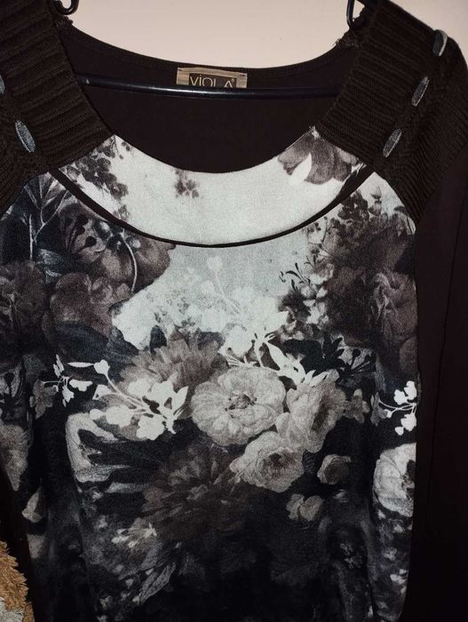 Віддам безкоштовно жіночий одяг 52 р