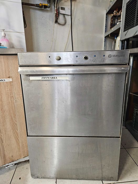 Zmywarka wyparzarka Stalgast 801017 – z pompa rzutową & dozownikiem pł