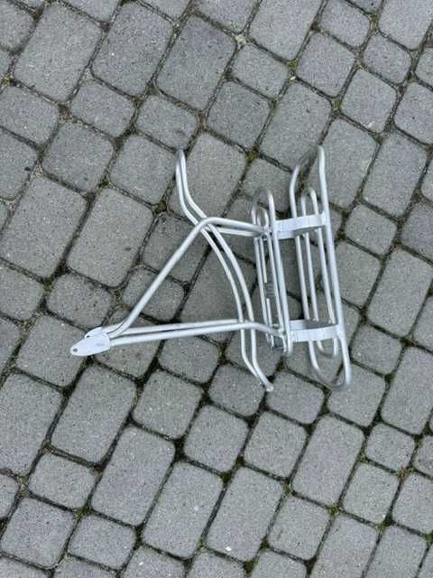 Bagażnik rowerowy z miejscem na baterię - koła 20"