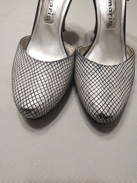Buty - szpilki marki Tamaris - rozmiar 38