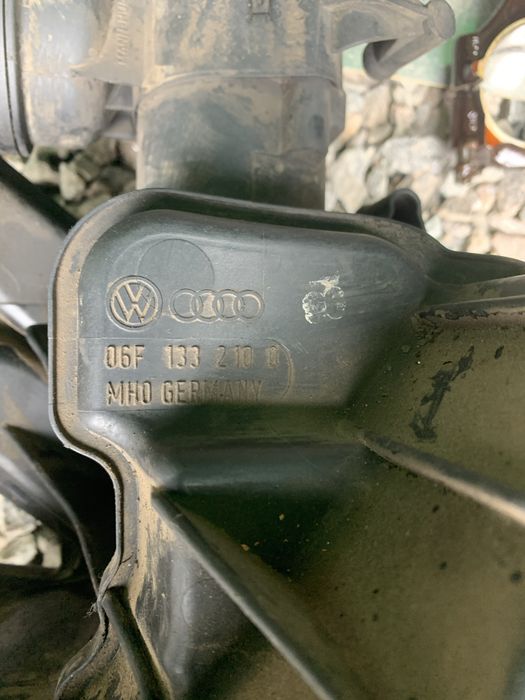 Запасні частини до двигуна Passat B6