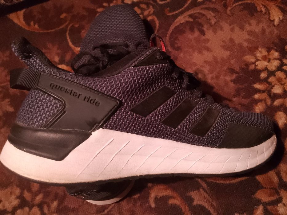 Кросівки "Adidas", нові; 41-42 розм.