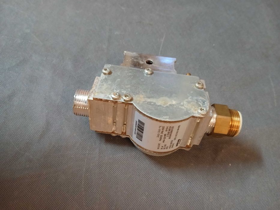 Zawór gazowy e​b​m​p​a​p​s​t G​B-N​D 0​5​5 D​0​1 S​20 230V 65 mbar