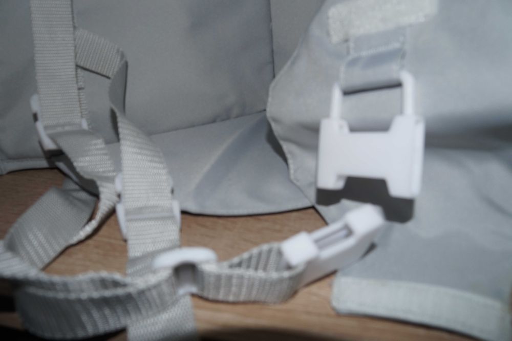 Cadeira de papa portátil (ou assento elevatório de viagem)