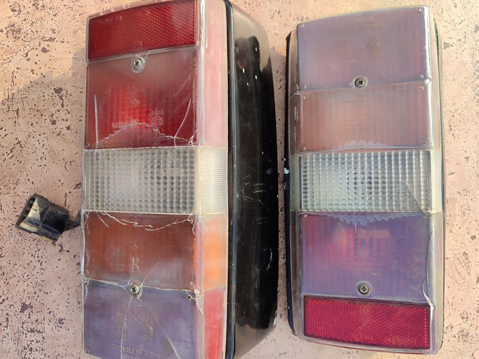 Задние фонари на бус.