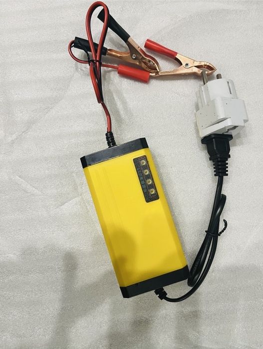 Продається новий пристрій зарядний Зарядное устройство 12V2А
