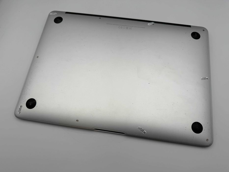 Macbook air 2015 (a1466) 8/256gb