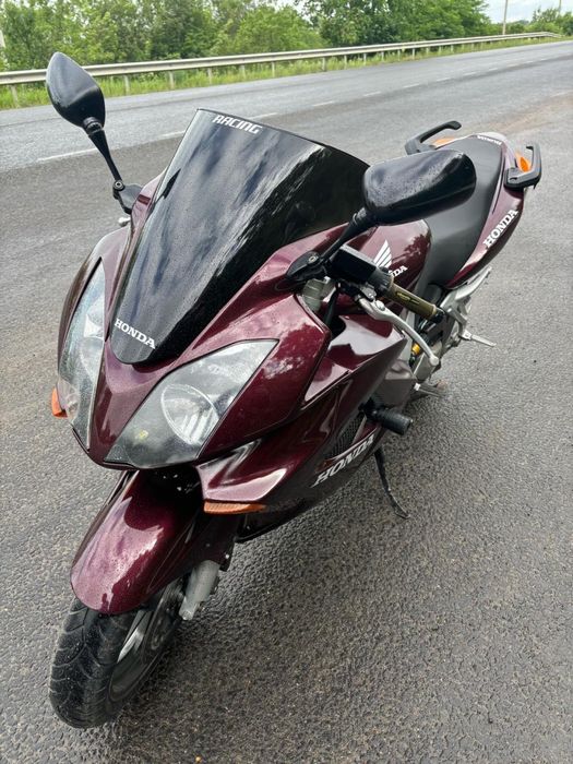 Продам мотоцикл VFR 800