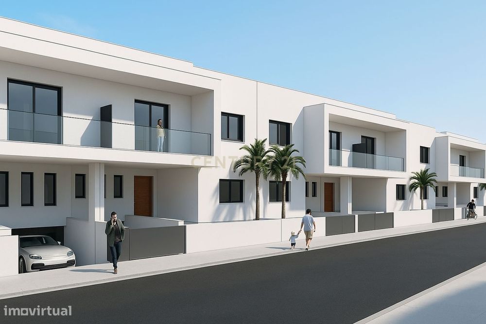 Terreno Urbano de 175,5 m² com Projeto de Moradias Aprovado em Santo A