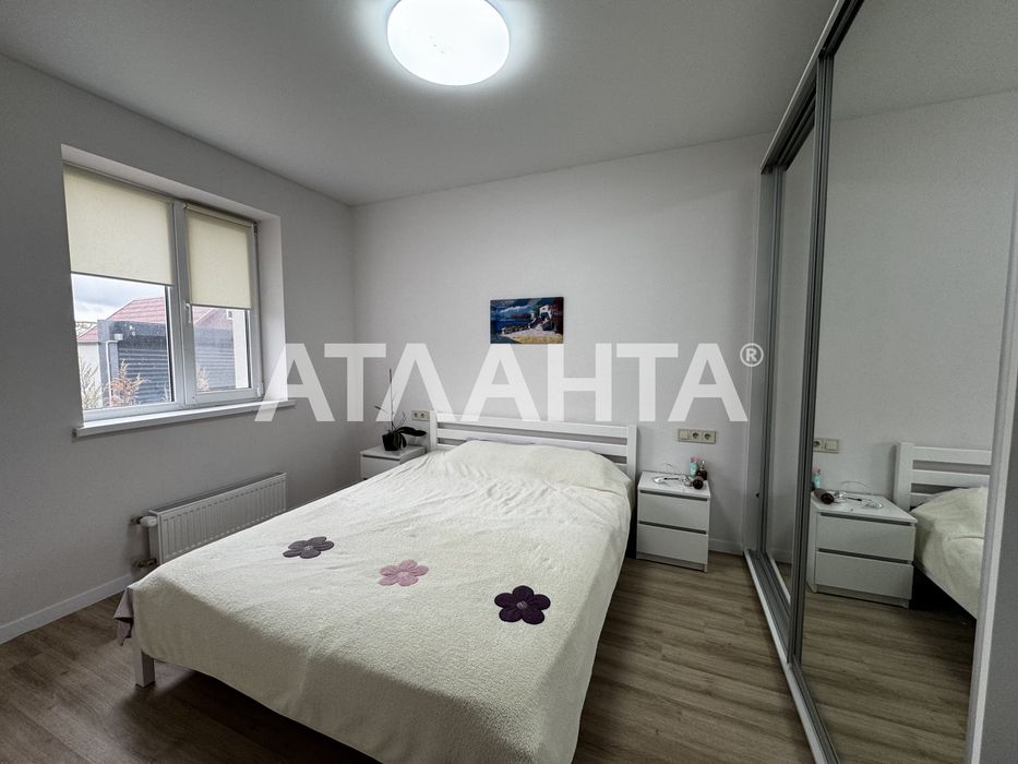 Современный уютный дом пригороде