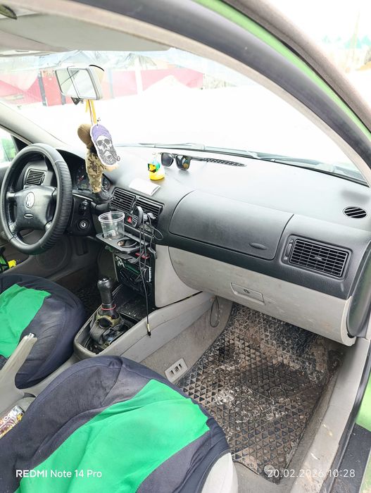 ПОДАМ VW ГОЛЬФ 4 1.6 газ.бенз.ціна до понеділка 85тис