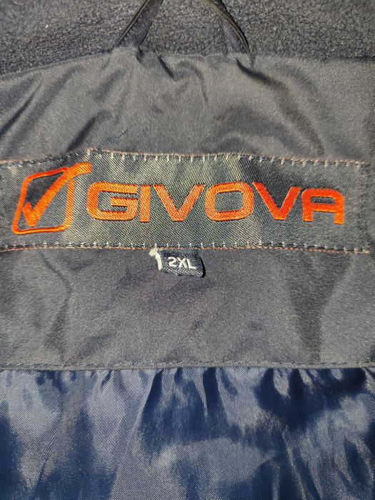 Спортивний пуховик GIVOVA