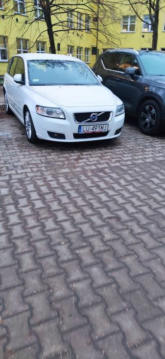 Volvo V50 2.0 D4 177 KM (130 kW) – Bogata wersja / Full opcja Xenon