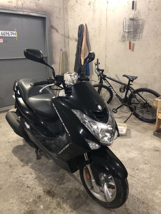 Yamaha majesty xs max