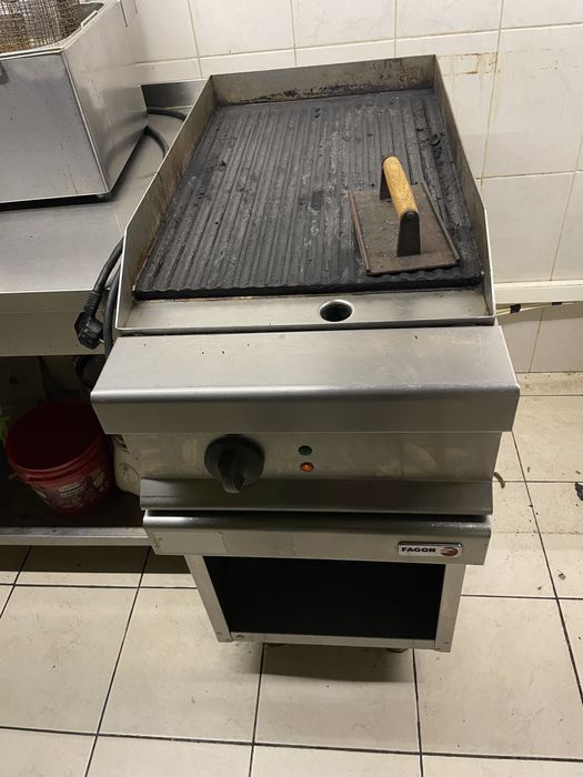 Гриль електричний