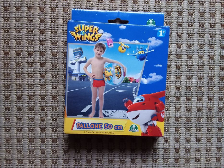 Super Wings - piłka plażowa 50 cm.