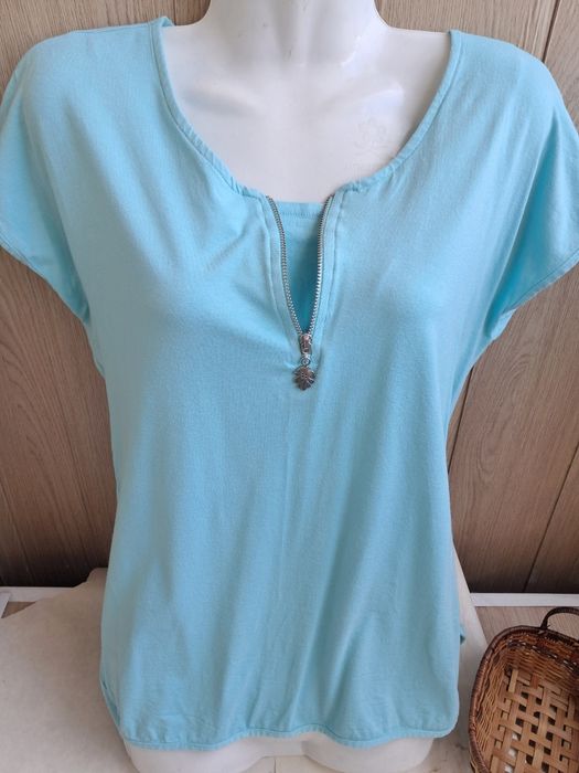 Приталенная футболка