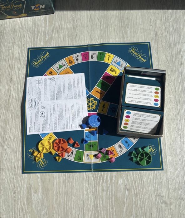 Jogos Trivial Pursuit clássico (edição Genus) + Trivial Pursuit Desporto