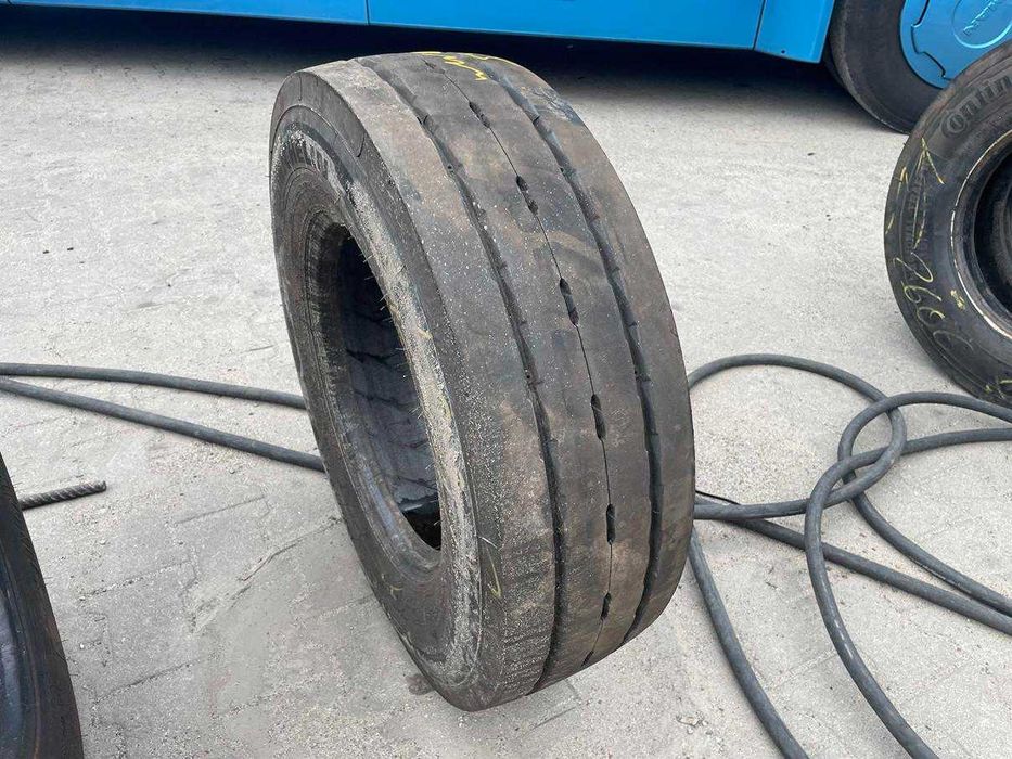 Opona używana ciężarowa naczepowa 235/75R17.5 MICHELIN X MULTI T2 EVOLUTION / 10mm