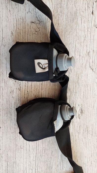 Bidony ASICS , Nerka , pas , do biegania  Bidon Butelka Butelki