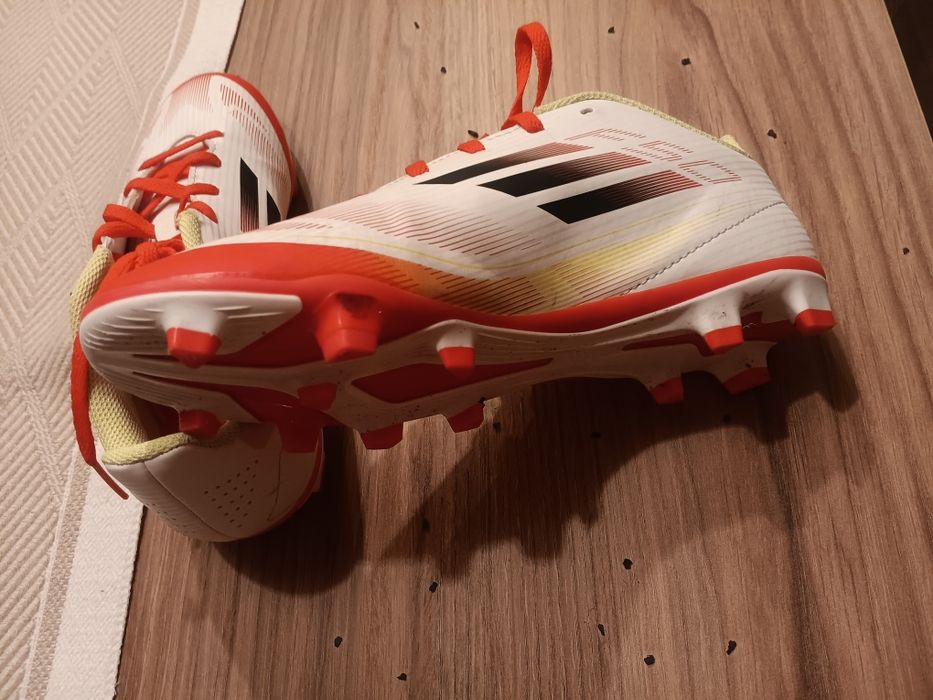 Botas de futebol para criança