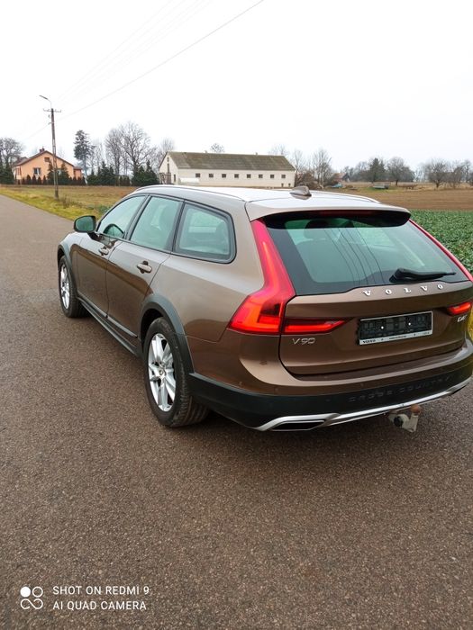 Volvo v90 cross country świeżo sprowadzony